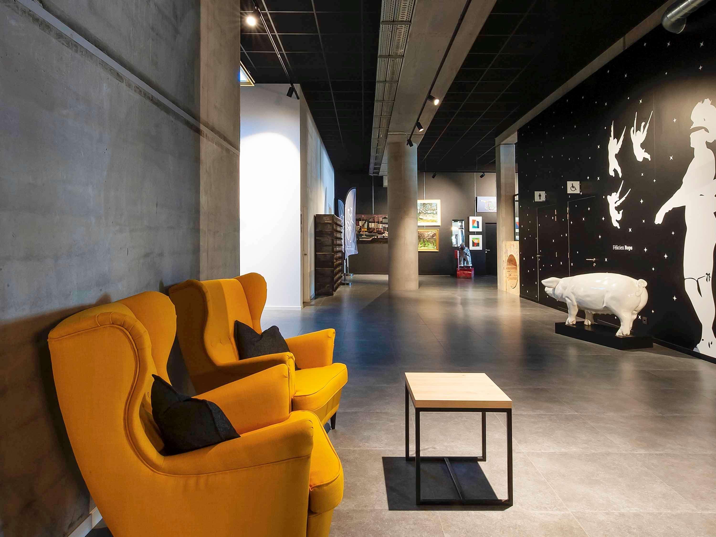 Ibis Styles นามูร์ ภายนอก รูปภาพ