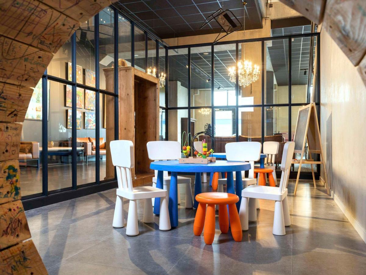 Ibis Styles นามูร์ ภายนอก รูปภาพ